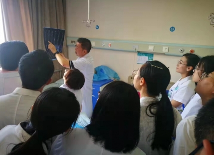 罗才贵教学查房1